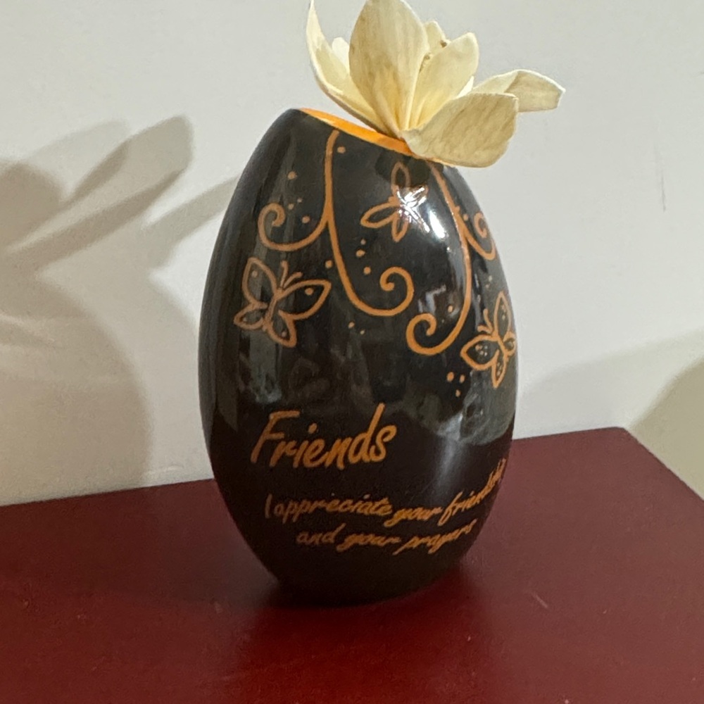 Vintage Carson Mini Vase with Lovely Friend Saying - Picture 1 of 9